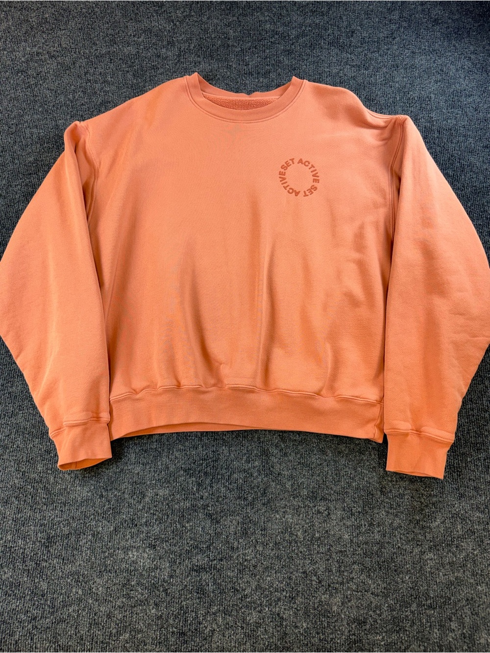 Set Active Coral Crewneck Sweatshirt with Subtle Chest Logo